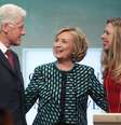 O ex-presidente com  a esposa, Hillary Clinton e a filha Chelsea durante o evento Clinton Global Iniciative, em setembro de 2013  Foto: AFP