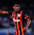 <p>Aos 23 anos, ex-gremista Douglas Costa afirmou que tem medo de voltar à Ucrânia</p>  Foto: Getty Images 