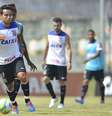 Jadson treinou com elenco corintiano nesta terça  Foto: Mauro Horita / Agif / Gazeta Press