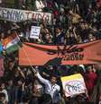 <p>Manifestantes protestam em frente ao Palácio Presidencial contra a falta de ação do Governo indiano em relação aos crescentes casos de estupro no país, em dezembro de 2012</p>  Foto: Getty Images 