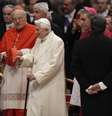 <p>O Papa Emérito Bento XVI participou da cerimônia de criação de 19 novos cardeais na Basílica de São Pedro</p>  Foto: AP