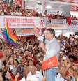 O senador Lindberg Farias durante a aprovação de sua candidatura ao governo do Estado do Rio de Janeiro, na quadra da escola de samba Salgueiro, na zona norte da capital fluminense  Foto: Rafael Gonzaga / Futura Press
