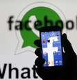 <p>A Comissão Europeia disse que o acordo entre o Facebook e o WhatsApp não prejudica a competição com as operadoras de telefonia</p>  Foto: Dado Ruvic / Reuters