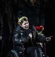 <p>Yulia Timoshenko em discurso na Pra&ccedil;a da Independ&ecirc;ncia ap&oacute;s liberta&ccedil;&atilde;o em 22 de fevereiro</p>  Foto: AFP