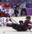 Vitalijs Pavlovs (no chão) foi flagrado no antidoping por uso de substância estimulante  Foto: AFP