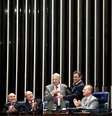 Aécio acompanhou FHC e lhe entregou medalha pelos 20 anos do Real  Foto: Orlando Brito / PSDB / Divulgação