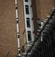 <p>Principal problema do setor&nbsp;continua sendo a elevada carga tribut&aacute;ria, seguida da falta de trabalhador qualificado</p>  Foto: Nacho Doce / Reuters