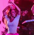 Sabrina Sato e Claudia Leitte dançam no Camarote Brahma em Salvador  Foto: Robson Senne / Divulgação