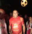 "Sai dai Ronaldo", gritava o empresário Pedro Moura  Foto:  Paduardo / AgNews / AgNews