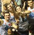 <p>Foliões curtem o Carnaval em Salvador</p>  Foto: Henrique Oliveira / Especial para Terra
