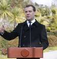 Primeiro ministro da Rússia, Dmitry Medvedev, fala com jornalistas em Sochi, em 24 de fevereiro  Foto: Reuters