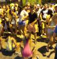 <p>Adultos e crianças dançam funk no Carnaval de SP</p>  Foto: Janaina Garcia / Terra