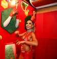 <p>Sabrina Sato se prepara para o desfile em camarote da Sapuca&iacute;</p>  Foto: Felipe Panfili / AgNews