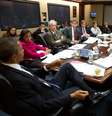 Foto divulgada pela Casa Branca mostra o presidente Barack Obama em reunião com o Conselho de Segurança Nacional, na Situation Room, para discutir a crise na Ucrânia  Foto: AP