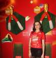 <p>Atriz esteve em camarote na Sapuca&iacute;, nesta segunda-feira (3)</p>  Foto: Alexandro Auler / Divulgação