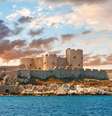 Itália e França - 7 noites: Esta rota do Liberty of the Seas, da Royal Caribbean, visita diversas cidades italianas, além de oportunizar que os turistas conheçam a Provença francesa, em Marselha, além de visitar a bela Villefranche. A partida ocorre em Civitavecchia em 17 de julho e as escalas na Itália são em Nápoles e La Spezia, com excursões para Florença e Pisa, além de parada em Barcelona, na Espanha. Preços a partir de R$ 3.099 por pessoa, mais taxas  Foto: Shutterstock