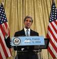 "Não nos parecia apropriado que falássemos com os russos sem contar com os ucranianos", disse Kerry  Foto: Reuters