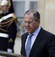 O ministro das Relações Exteriores da Rússia, Serguei Lavrov, deixa o Palácio do Eliseu, em Paris  Foto: Reuters