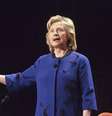 <p>"É certo que o estou pensando", disse Hillary Clinton sobre possível candidatura à presidência pelo partido Democrata em 2016</p>  Foto: Reuters