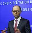 Premiê ucraniano Arseny Yatseniuk em coletiva de imprensa  durante reunião de emergência com líderes europeus, em Bruxelas, em 6 de março  Foto: Reuters