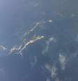 Vista aérea da mancha de óleo, a partir de um avião da Força Aérea do Vietnã, nas buscas pelo avião desaparecido da Malaysia Airlines, neste sábado, 8 de março  Foto: Reuters