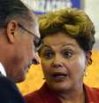 Dilma e Alckmin durante o evento em São Paulo  Foto: Alan Morici / Terra