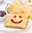 O lanche precisa ser levado tão a sério quanto o almoço e o jantar, já que ajuda a manter o corpo saudável  Foto: Shutterstock