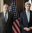 Foto tirada dos representantes da Rússia e dos Estados Unidos, que estão reunidos em Londres nesta sexta-feira, para discutir sobre crise na Ucrânia  Foto: AP