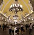 <p>O metr&ocirc; de Moscou chama aten&ccedil;&atilde;o por sua rica arquitetura</p>  Foto: Sandro Fernandes / Especial para Terra
