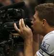 Gerrard marcou dois de pênalti e ainda perdeu outro em vitória do Liverpool sobre Manchester  Foto: Reuters