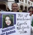 Brasileiros fazem protesto em Mungia, na Espanha, depois que a garçonete brasileira Andina Pereira, 35 anos, foi morta no país  Foto: EFE
