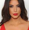 Kim Kardashian afirmou não saber nada sobre a linha de maquiagem para a qual empresta seu nome  Foto: Getty Images 
