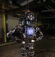 Robô humanoide criado pela Boston Dynamics e a Agência de Projetos Avançados de Defesa dos EUA  Foto: Wikimedia