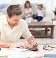 <p>O projeto do governo eSocial busca unificar o envio das informações trabalhistas pelo empregador</p>  Foto: Andrey Popov/Shutterstock