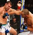 Bomba de direita de Henderson quebrou o nariz de Shogun  Foto: Getty Images 