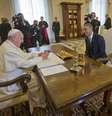 <p>Obama durante seu primeiro encontro com o Papa Francisco, nesta quinta-feira, 27 de março</p>  Foto: AP