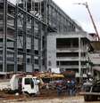 <p>Entre as empresas que pretendem investir, a maioria planeja direcionar os recursos para projetos já em andamento.</p>  Foto: Rodolfo Buhrer / Reuters