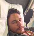 James Franco posa para foto com cara de preguiça  Foto: @jamesfrancotv/ Instagram / Reprodução