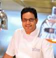 <p>Atul Kochhar foi o primeiro indiano a receber estrela do prêmio Michelin, e assina os pratos do premiado Sindhu, da P&O Cruises </p>  Foto: P&O Cruises / Divulgação