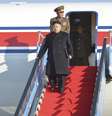 <p>Foto divulgada nesta ter&ccedil;a-feira, 2 de abril, pela Ag&ecirc;ncia Central de Not&iacute;cias da Coreia do Norte&nbsp;mostra o l&iacute;der do pa&iacute;s Kim Jong-Un desembarcando de um avi&atilde;o, em Pyongyang</p>  Foto: Reuters