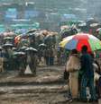 <p>Cerca de dois milhões fugiram para a República Democrática do Congo (então Zaire)</p>  Foto: BBC News Brasil