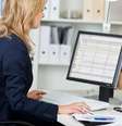Pela proposta da Abpec, qualquer pessoa poderia investir em uma nova empresa por meio de sites de crowdfunding   Foto: Shutterstock