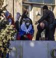 <p>Manifestantes pr&oacute;-R&uacute;ssia invadiram os escrit&oacute;rios dos servi&ccedil;os de seguran&ccedil;a em Lugansk, leste da Ucr&acirc;nia, em 6 de abril</p>  Foto: Reuters
