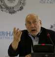 "No Brasil o governo focou na educação, na alimentação, na pobreza e é muito surpreendente como essas políticas provaram ser adequadas", disse Joseph Stiglitz, prêmio Nobel de Economia  Foto: EFE