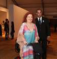<p>Mesmo em cadeira de rodas, Beth Carvalho fez a alegria dos fãs e tirou fotos</p>  Foto: Anderson Borde / AgNews