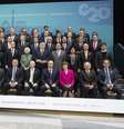 <p>As autoridades do G20 em pose para foto durante a reunião anual do FMI, em Washington</p>  Foto: Joshua Roberts / Reuters
