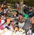 <p>As fam&iacute;lias que foram expulsas do terreno da Oi acampam em frente &agrave; prefeitura do Rio</p>  Foto: Daniel Ramalho / Terra