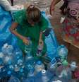 <p>Cerca de 500 moradores da "favela da Telerj" permanecem acampados em frente à prefeitura da capital fluminense desde a sexta-feira</p>  Foto: Mauro Pimentel / Terra