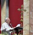 <p>Neste domingo, o Papa celebrou missa em grego e latim; pediu fim do desperd&iacute;cio e di&aacute;logo para a paz de pa&iacute;ses em conflitos</p>  Foto: AFP