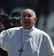 <p>No final de semana, papa Francisco celebrou sua primeira Páscoa como líder da Igreja Católica Romana</p>  Foto: AFP